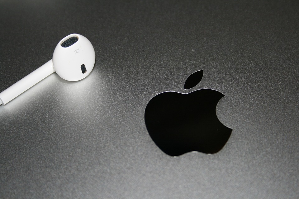 Daily Briefing: Air Pods At The First Glance and Duet Display for iPad